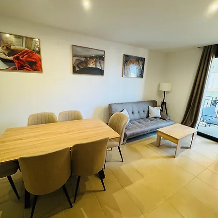 Апартаменты Piso De Simba Cerca De Playa, Con Piscina Y Varias Terrazas *