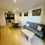 Piso De Simba Cerca De Playa, Con Piscina Y Varias Terrazas Daire *