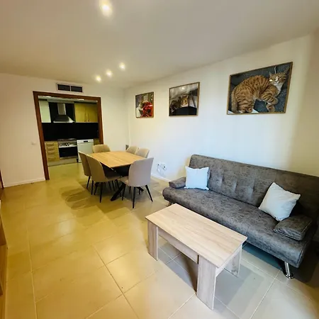 Piso De Simba Cerca De Playa, Con Piscina Y Varias Terrazas Lejlighed *
